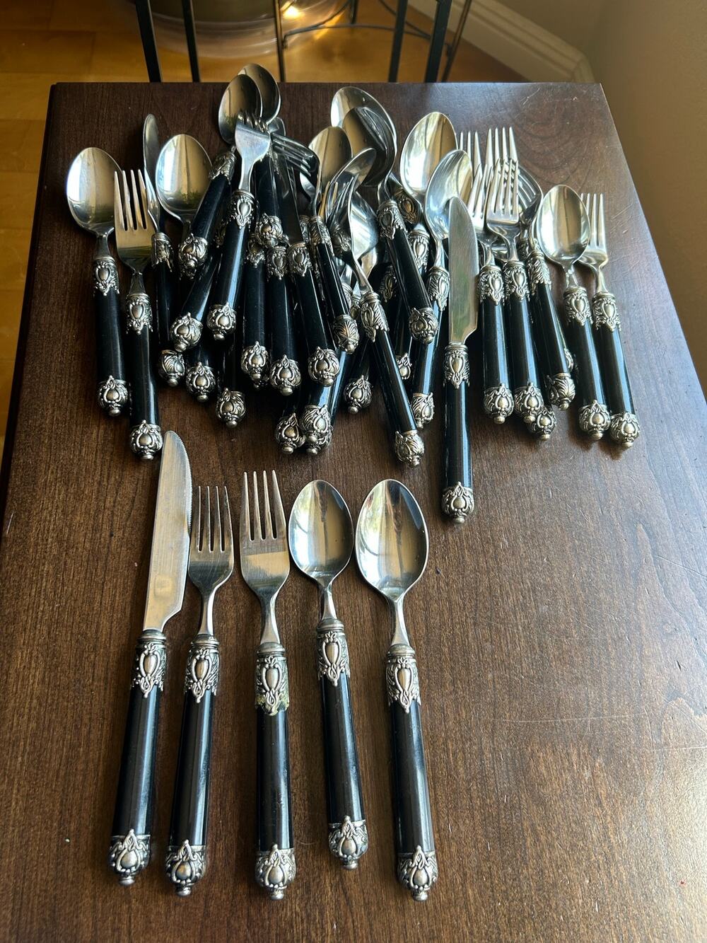 38 piece set Hampton Silversmiths San Remo Black stainless steel flatware